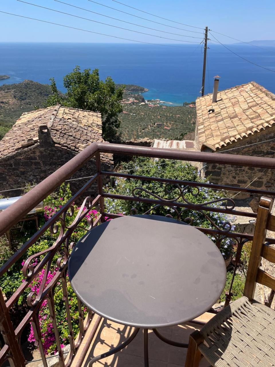 Pyrgos Fassea Kardamyli Villa Luaran gambar